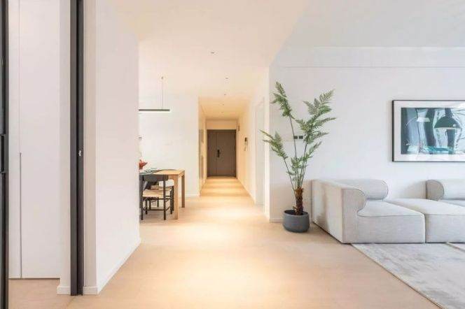 4BR Apartment in Xujiahui