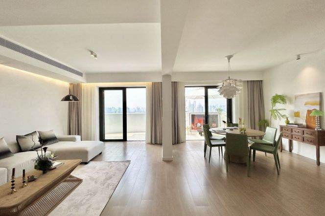 High-Floor Spacious 3BR Apartment near IAPM with Outstanding View (L1/L10/L12)