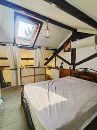 Housing image — Bedroom