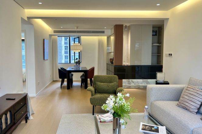 2BR Apartment at Modern Jing'an (L7/L13)