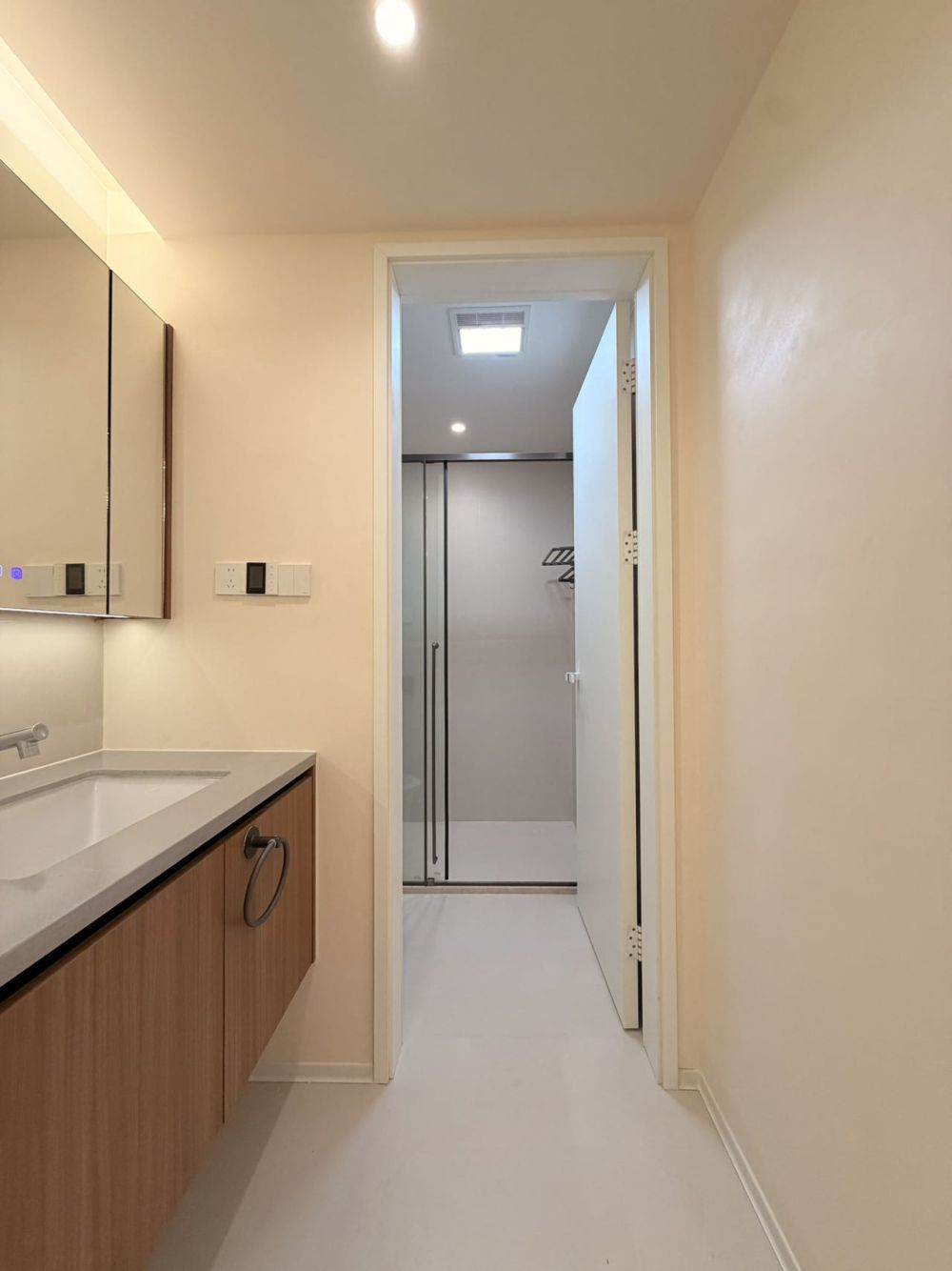 Housing image — Bathroom