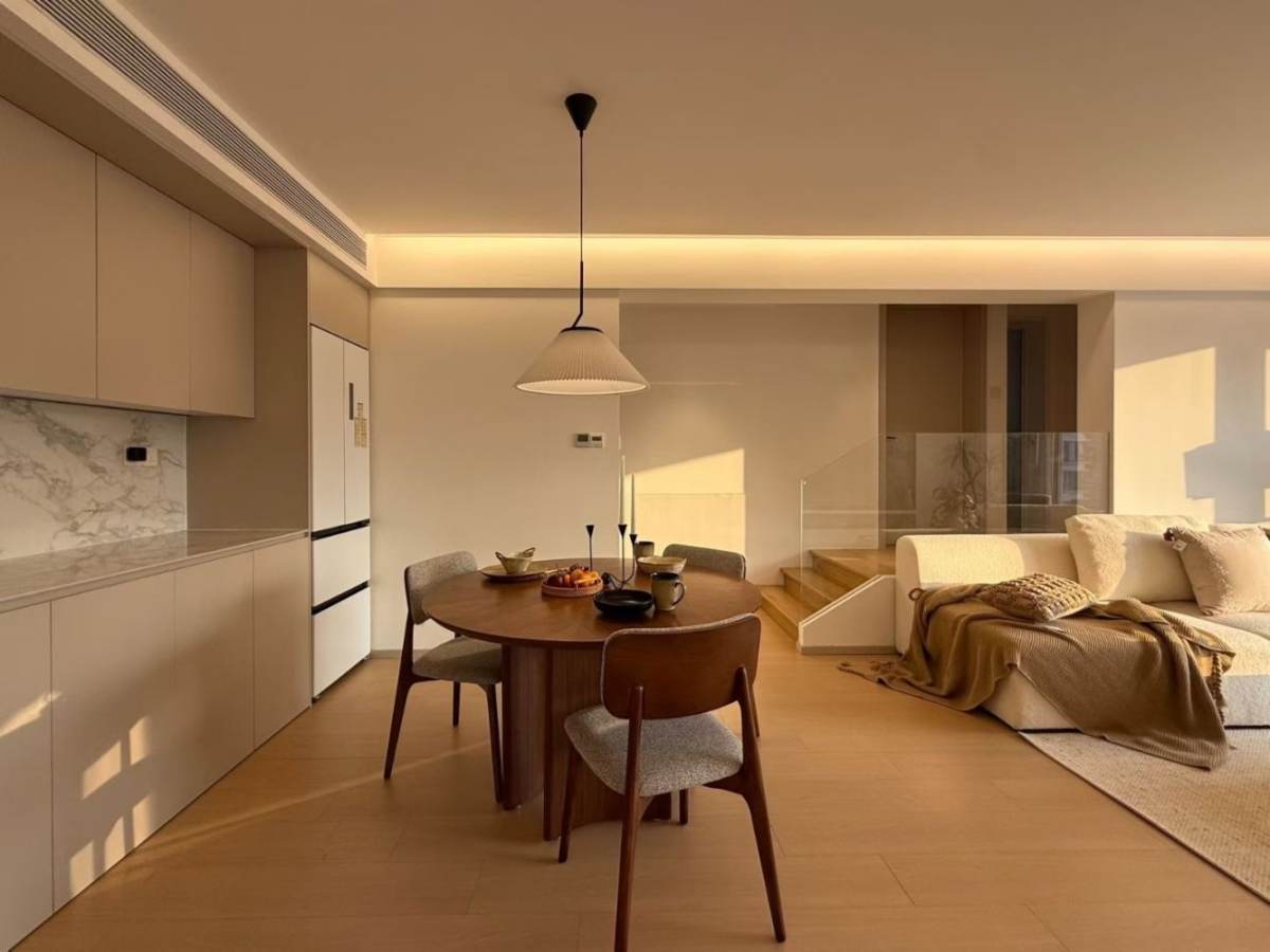 Housing image — Dining Area