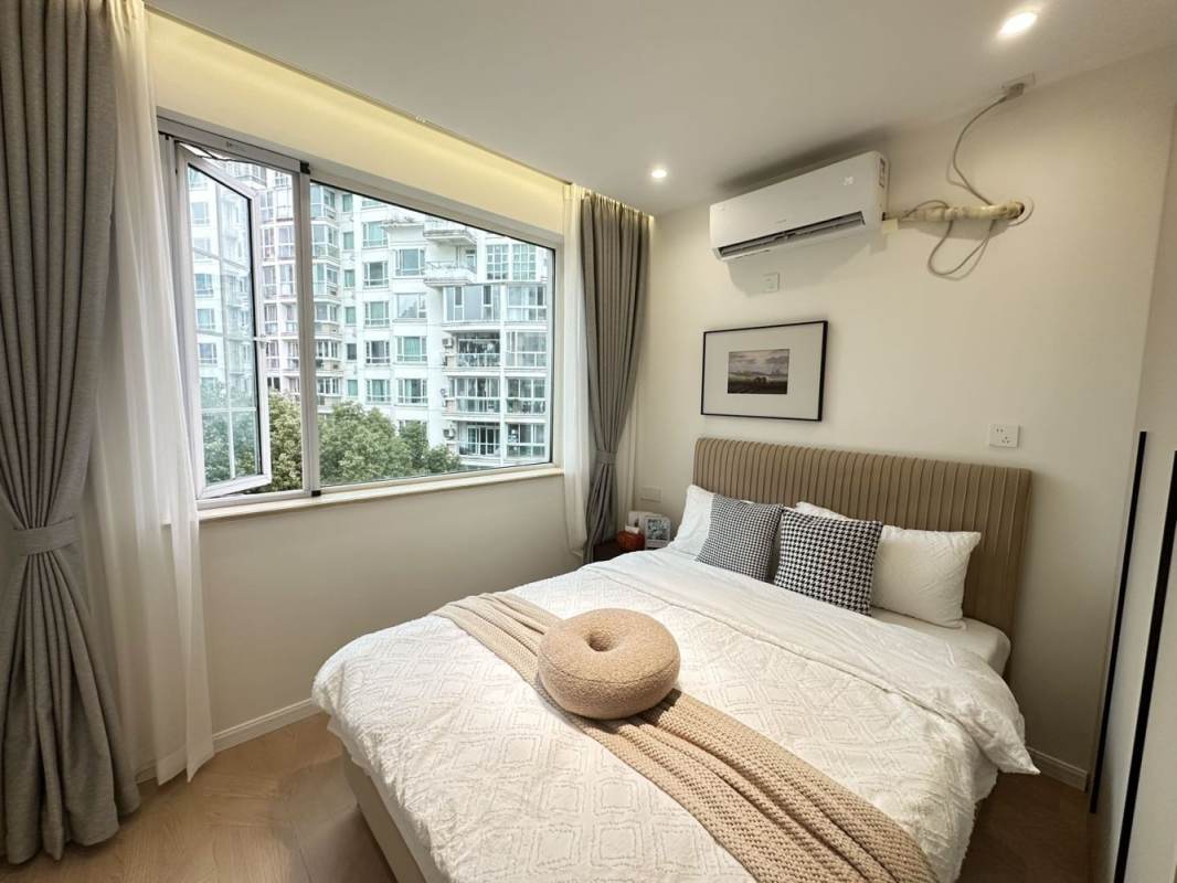 Housing image — Bedroom