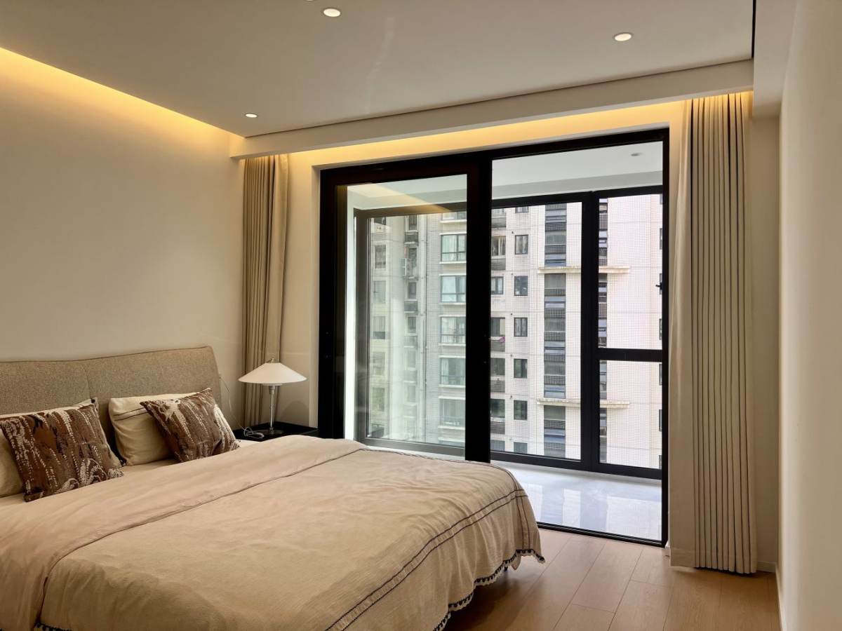Housing image — Bedroom