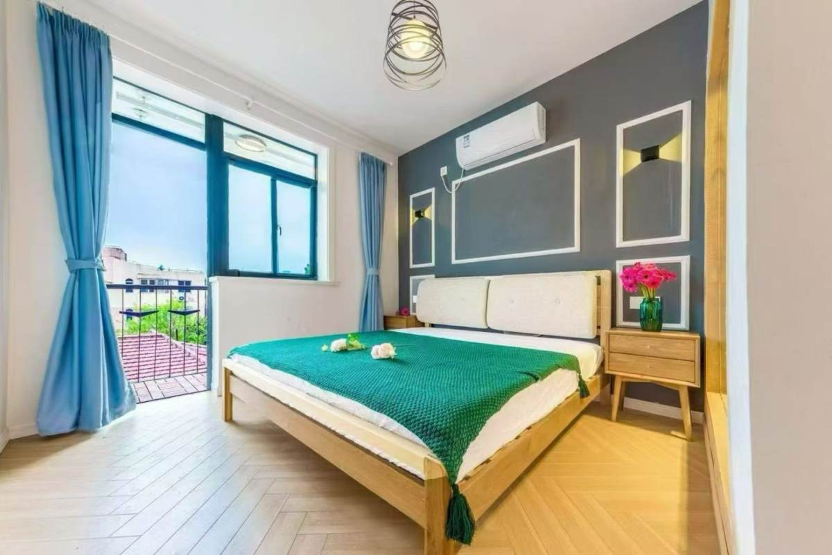Housing image — Bedroom