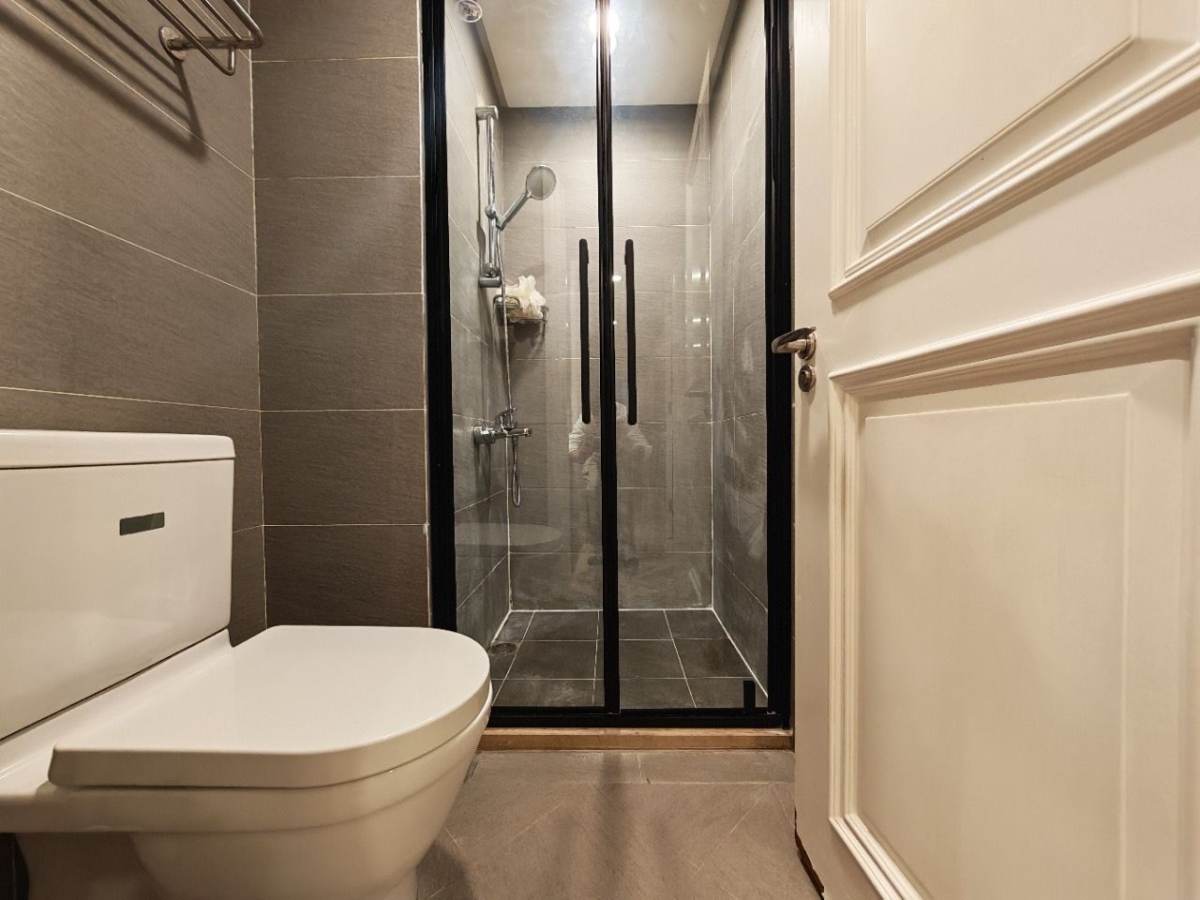 Housing image — Bathroom