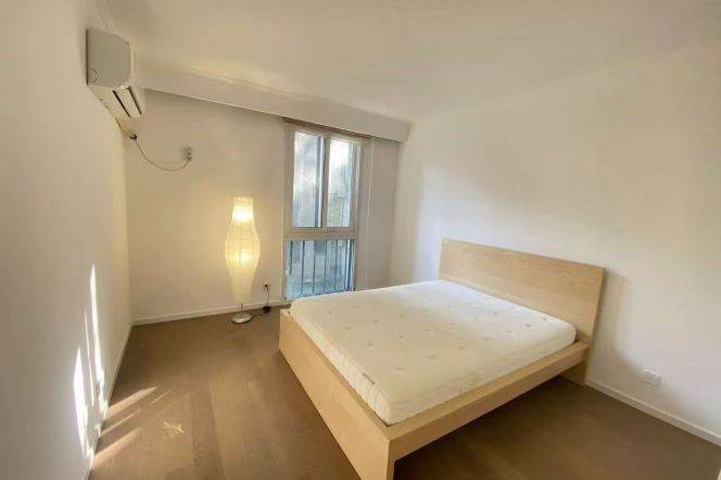 2BR Apartment in Old Xuhui (L10)
