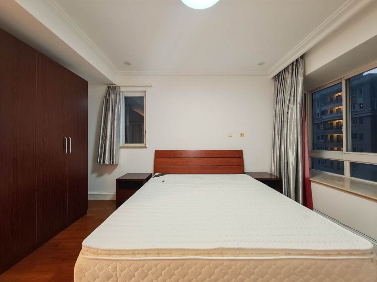 Housing image — Bedroom