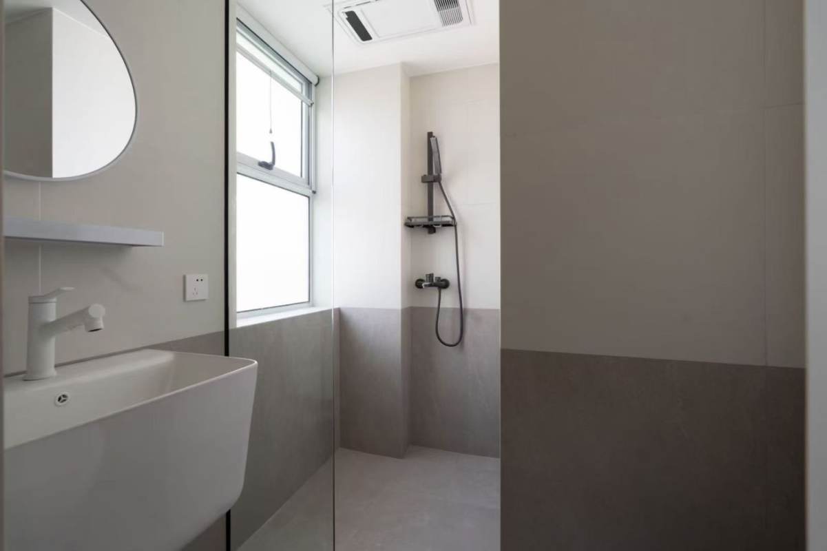 Housing image — Bathroom