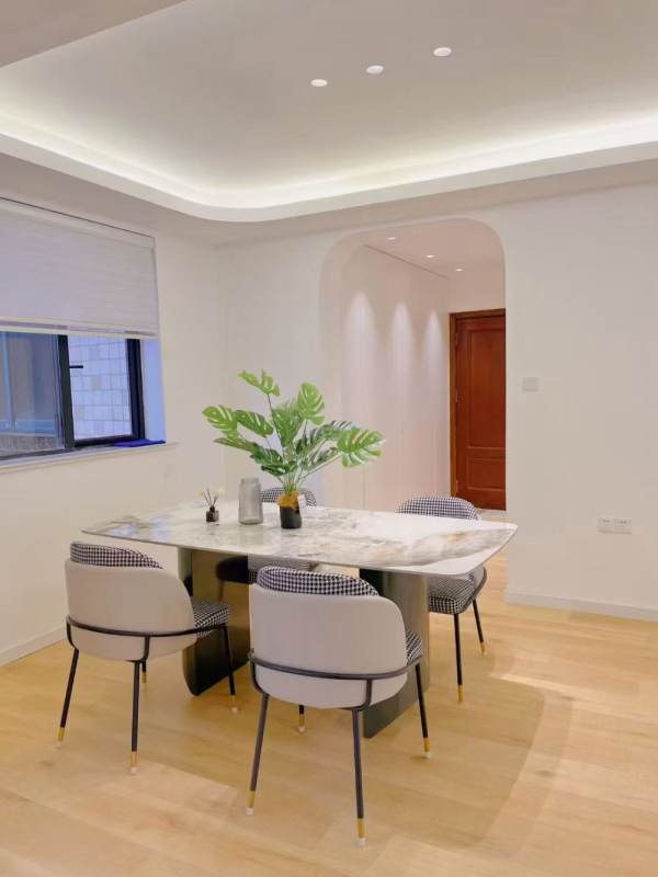 Housing image — Dining Area