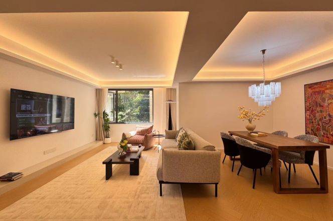 3BR Apartment in Jing'an with Green View (L2/L11)
