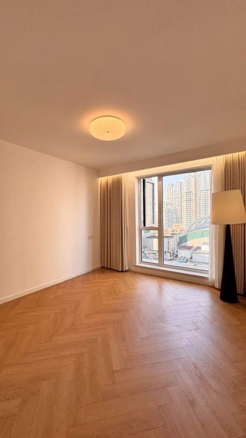 Housing image — Bedroom
