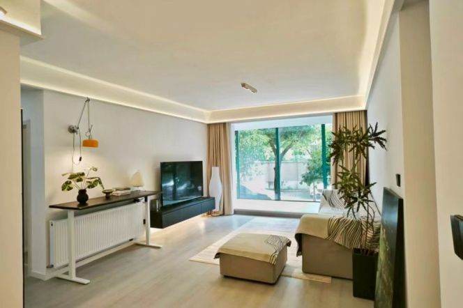 2BR Apartment in Gubei (L2/L15)