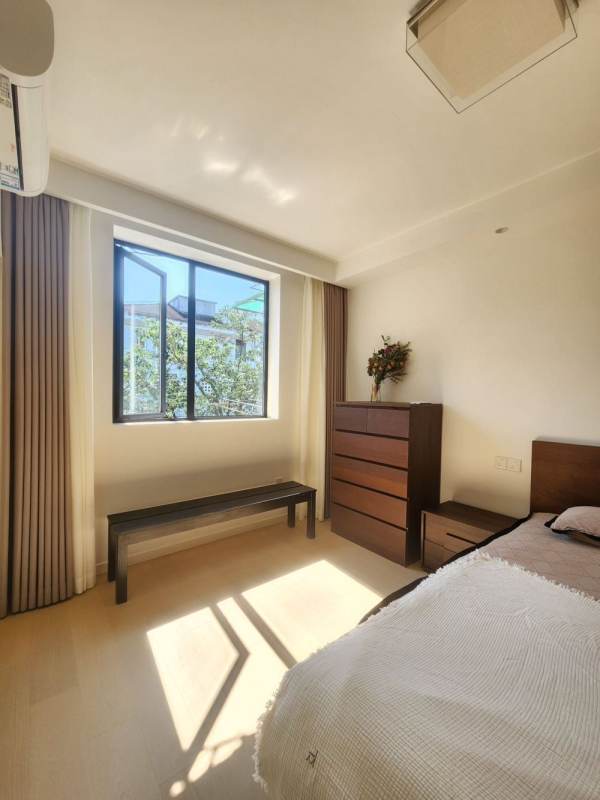 Housing image — Bedroom
