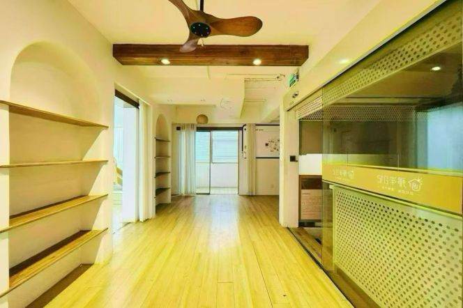 Spacious Studio Office at Creater Space (Kaixuan Lu) (L3/L4)