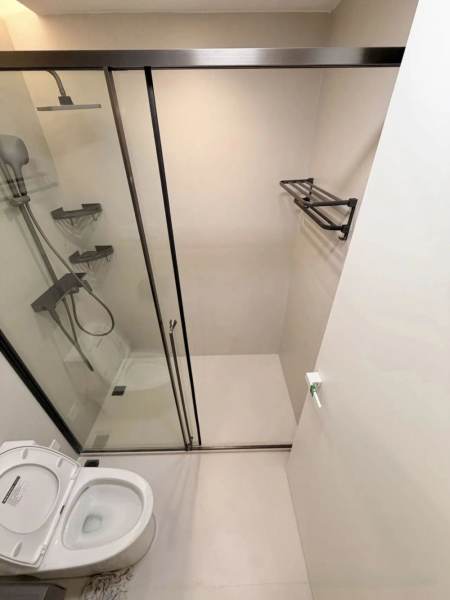 Housing image — Bathroom