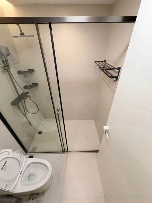 Housing image — Bathroom