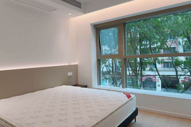 1BR Apartment at 8 Park Avenue (L7)
