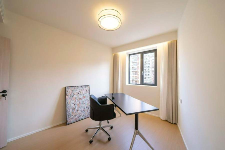 Housing image — Bedroom