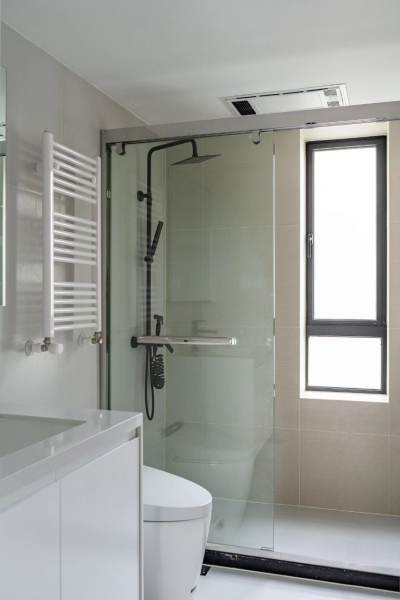 Housing image — Bathroom