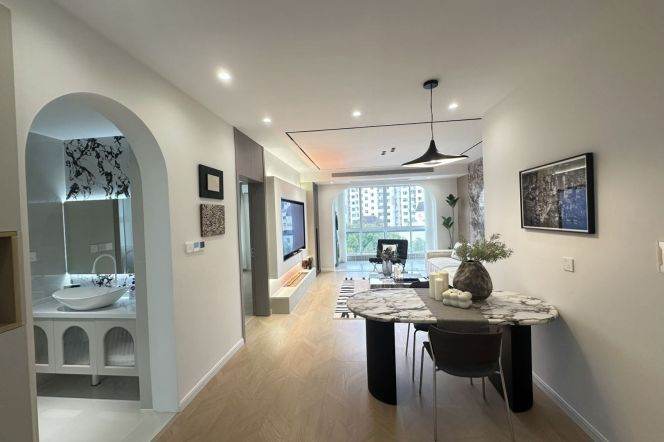 Spacious 2BR Apartment near Shanghai Children's Medical Center Metro (L6)