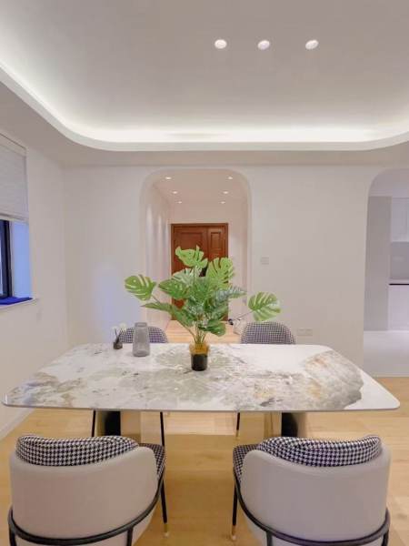 Housing image — Dining Area