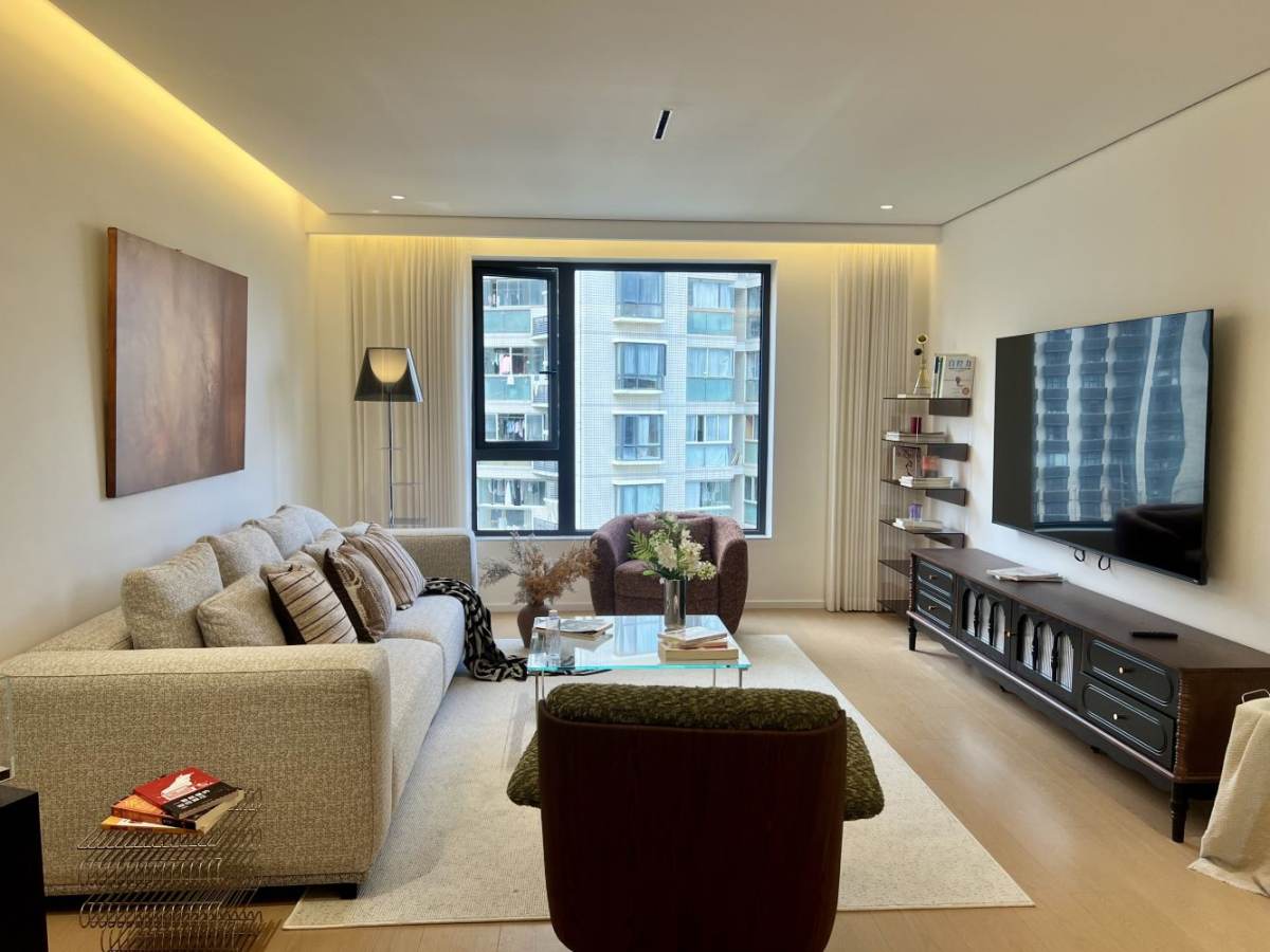 Housing image — Living Room