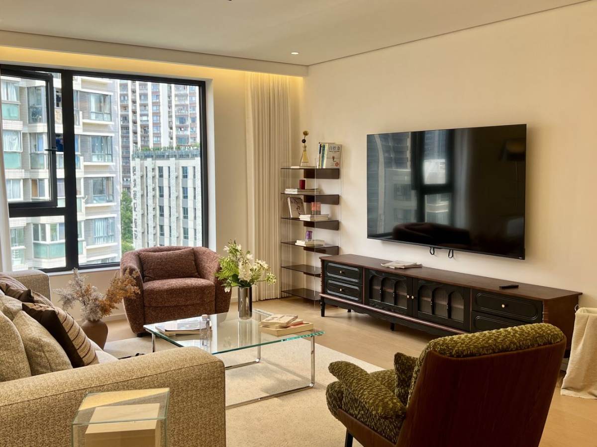 Housing image — Living Room