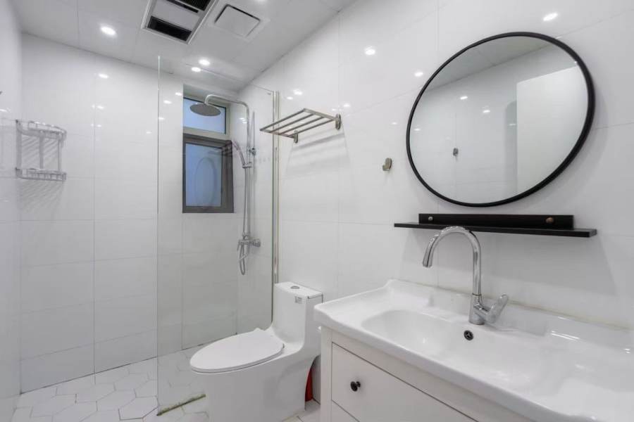 Housing image — Bathroom