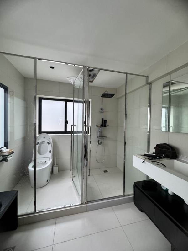 Housing image — Bathroom