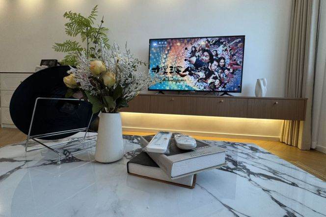 High-Floor 2BR Apartment (L4/L8)