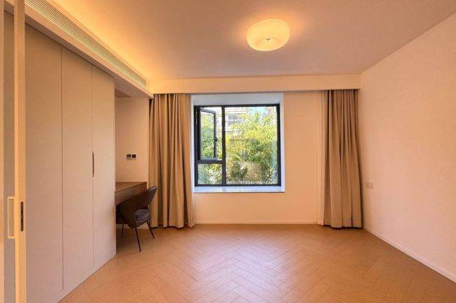 3BR Apartment in Jing'an (L2/L11)