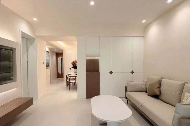 2BR Apartment near Hongqiao Rd Metro (L3/L4/L10)