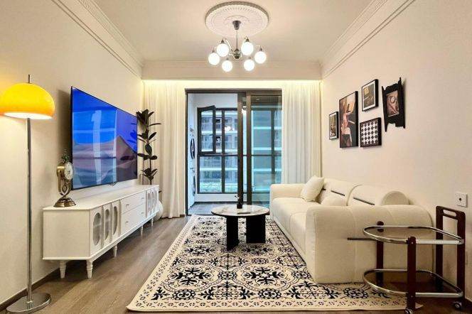 2BR Apartment near Langao Rd Metro (L7)