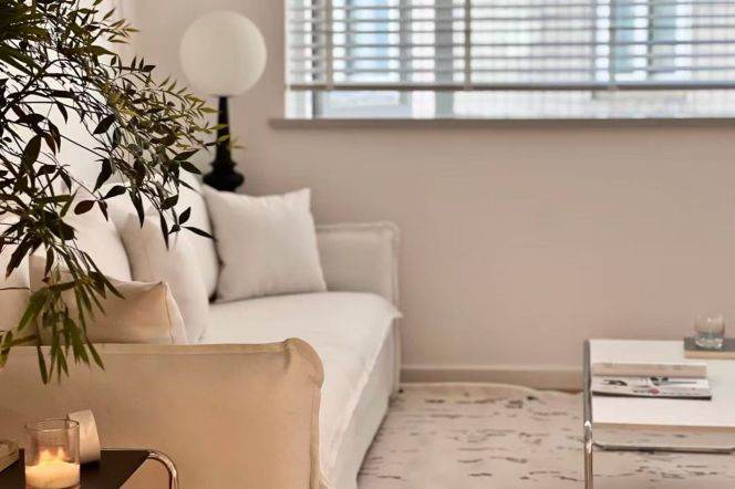 High-Floor 2BR Apartment (L9)
