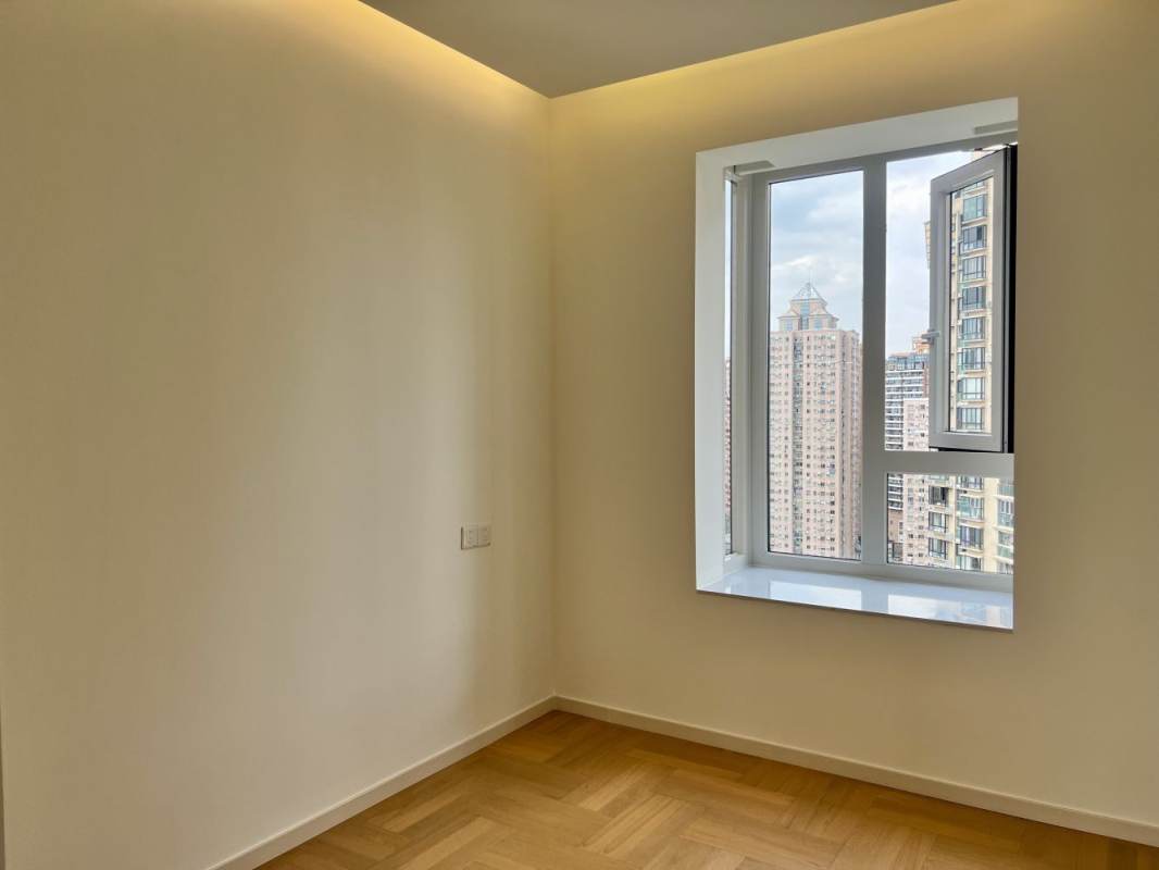 Housing image — Bedroom