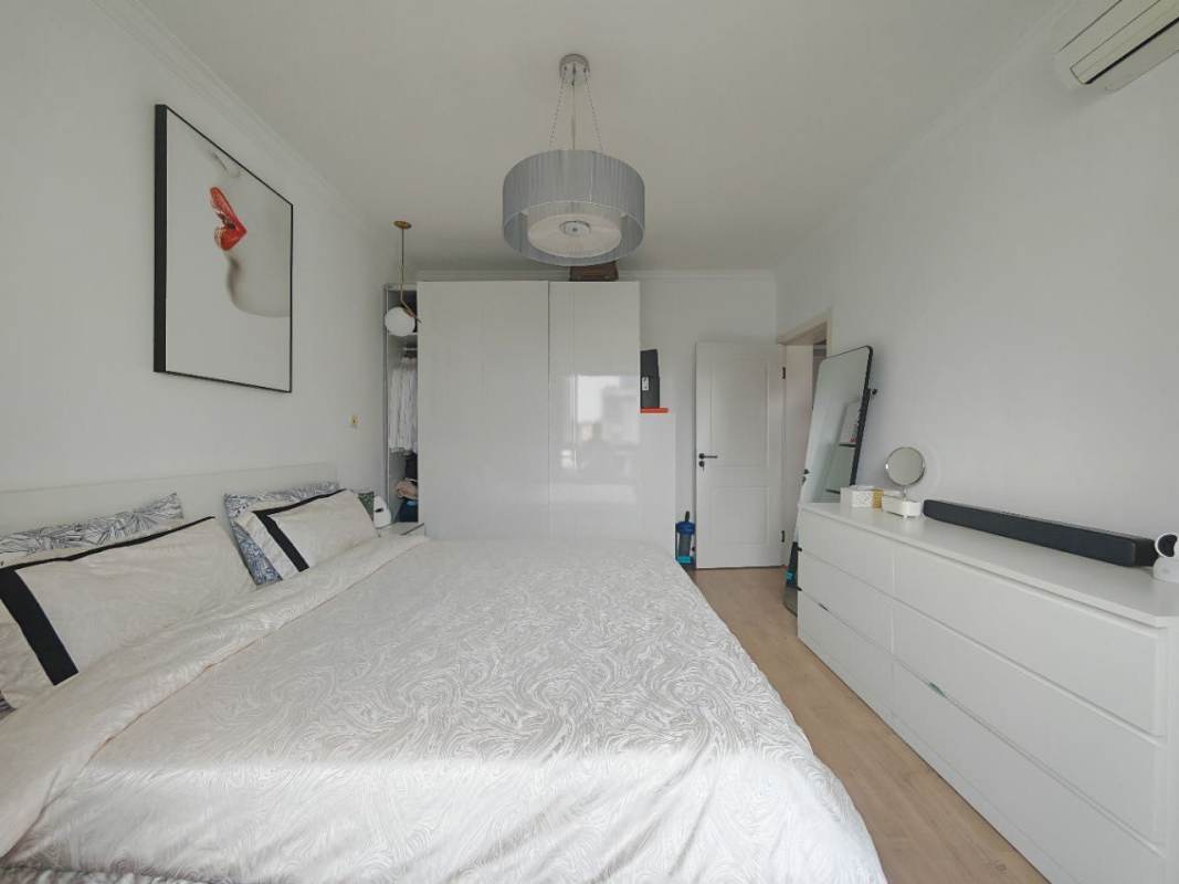 Housing image — Bedroom