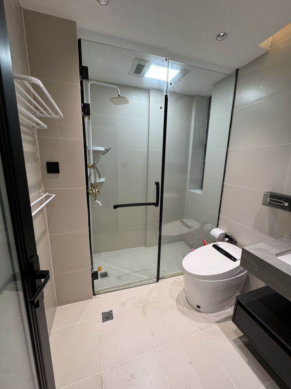 Housing image — Bathroom