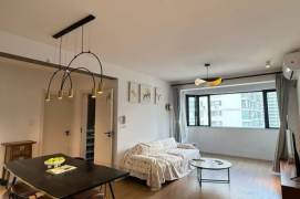 2BR Apartment in Jing'an (L14)