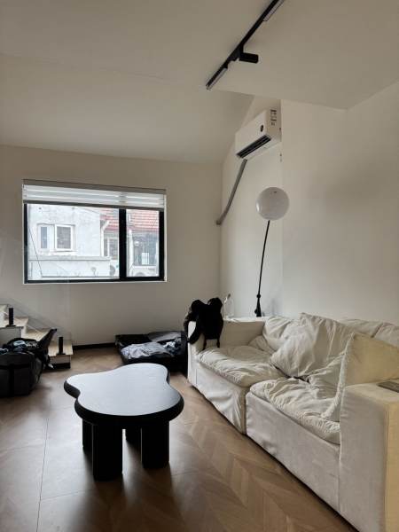Housing image — Living Room