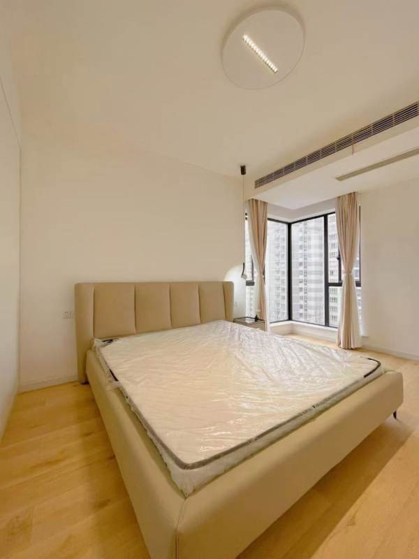 Housing image — Bedroom