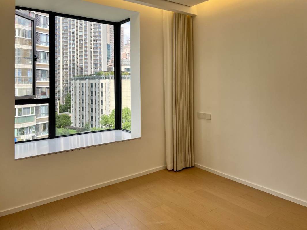 Housing image — Bedroom