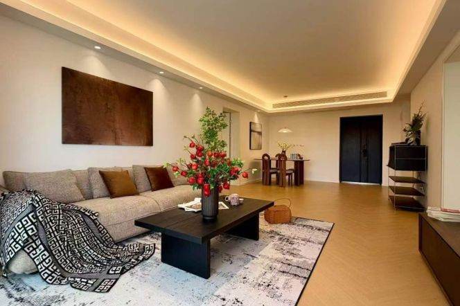 2BR Apartment near West Bund with Green View (L11)
