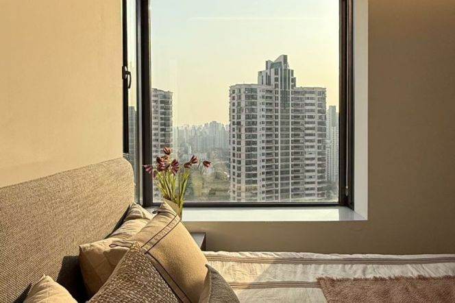 High-Floor High-Ceiling 2BR Apartment at Brilliant City with Floor-to-Ceiling Windows (L3/L4)