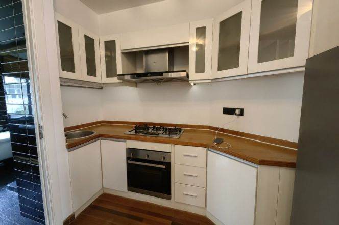 High-Ceiling 2BR Lane House in Old Xuhui with Green View (L9/L12)