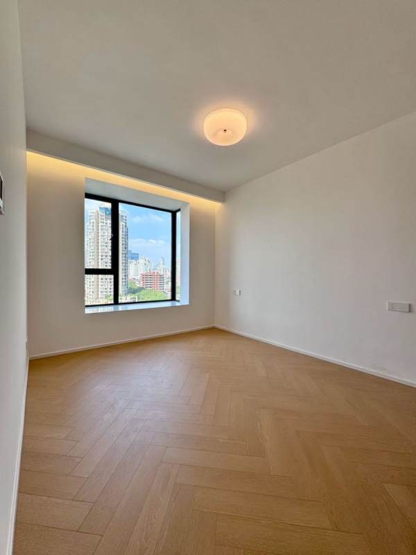 Housing image — Bedroom