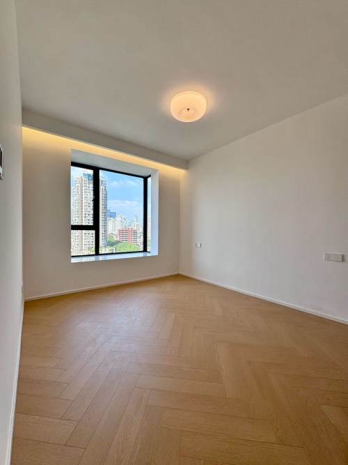 Housing image — Bedroom