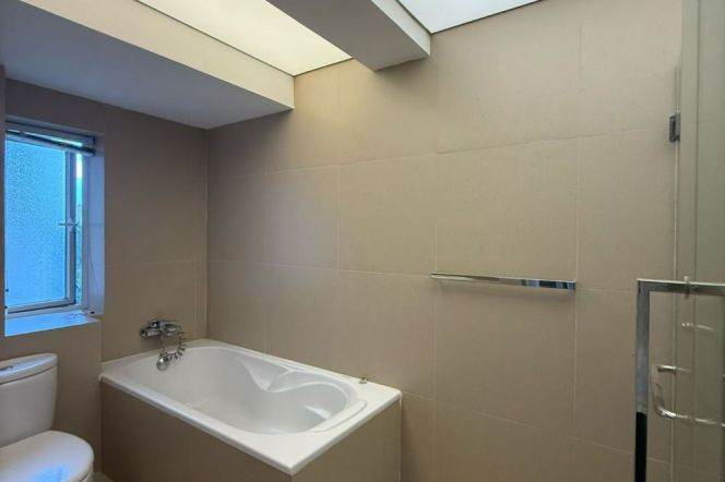 Spacious 2BR Apartment at Ambassy Court with Floor-to-Ceiling Windows (L1/L7/L10)