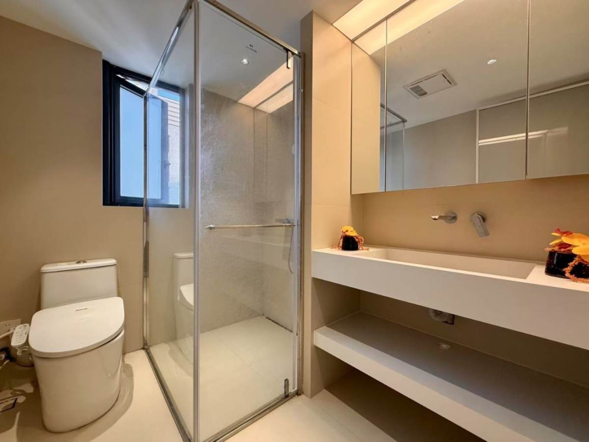 Housing image — Bathroom