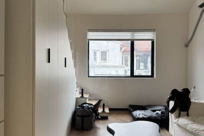 Spacious 1BR Lane House near South Shaanxi Rd Metro (L1/L10/L12/L13)